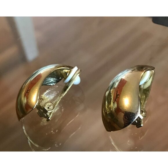 Vintage Gold-Tone Clip-On Earrings Half-Hoop Design Elegant & Timeless - Picture 3 of 7